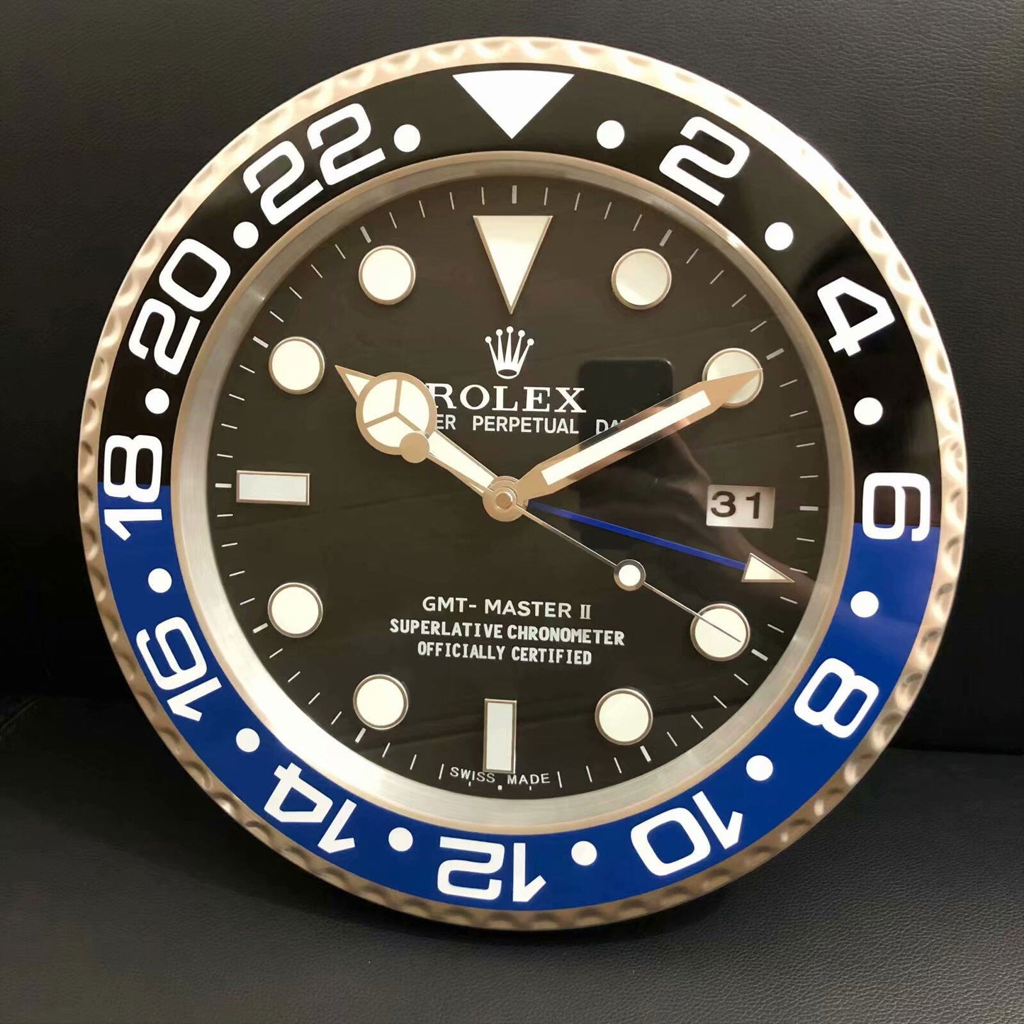 Orologio G M T da muro