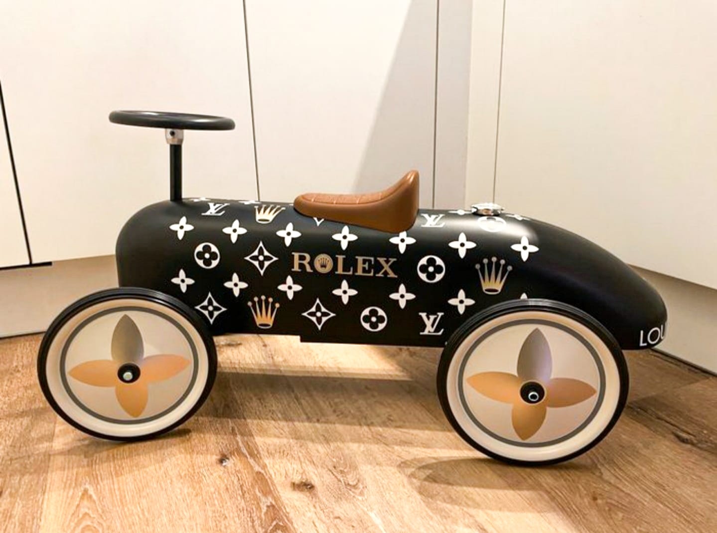 Macchina Louis Vuitton x Rolex " The Gold Edition " ( MVM Artist )