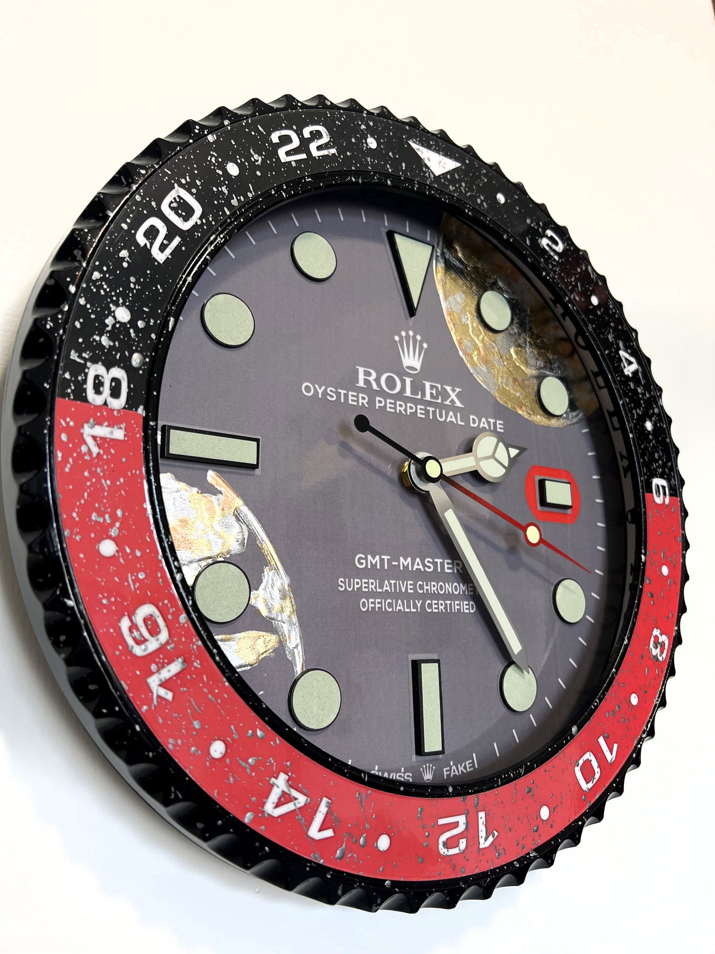 Orologio Gmt The Fake World Custom da muro
