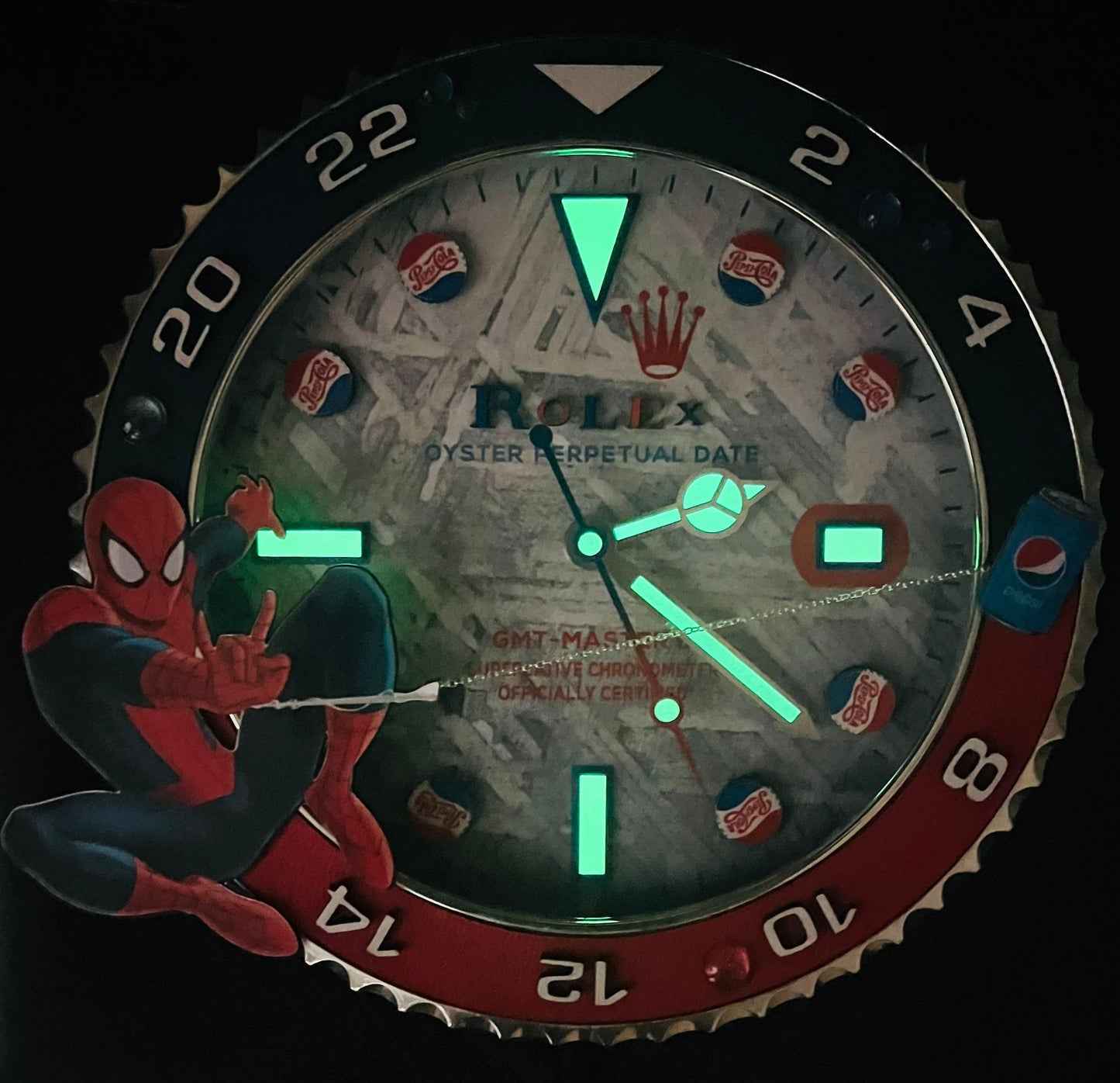 Orologio Custom Gmt Spiderman x Pepsi da muro