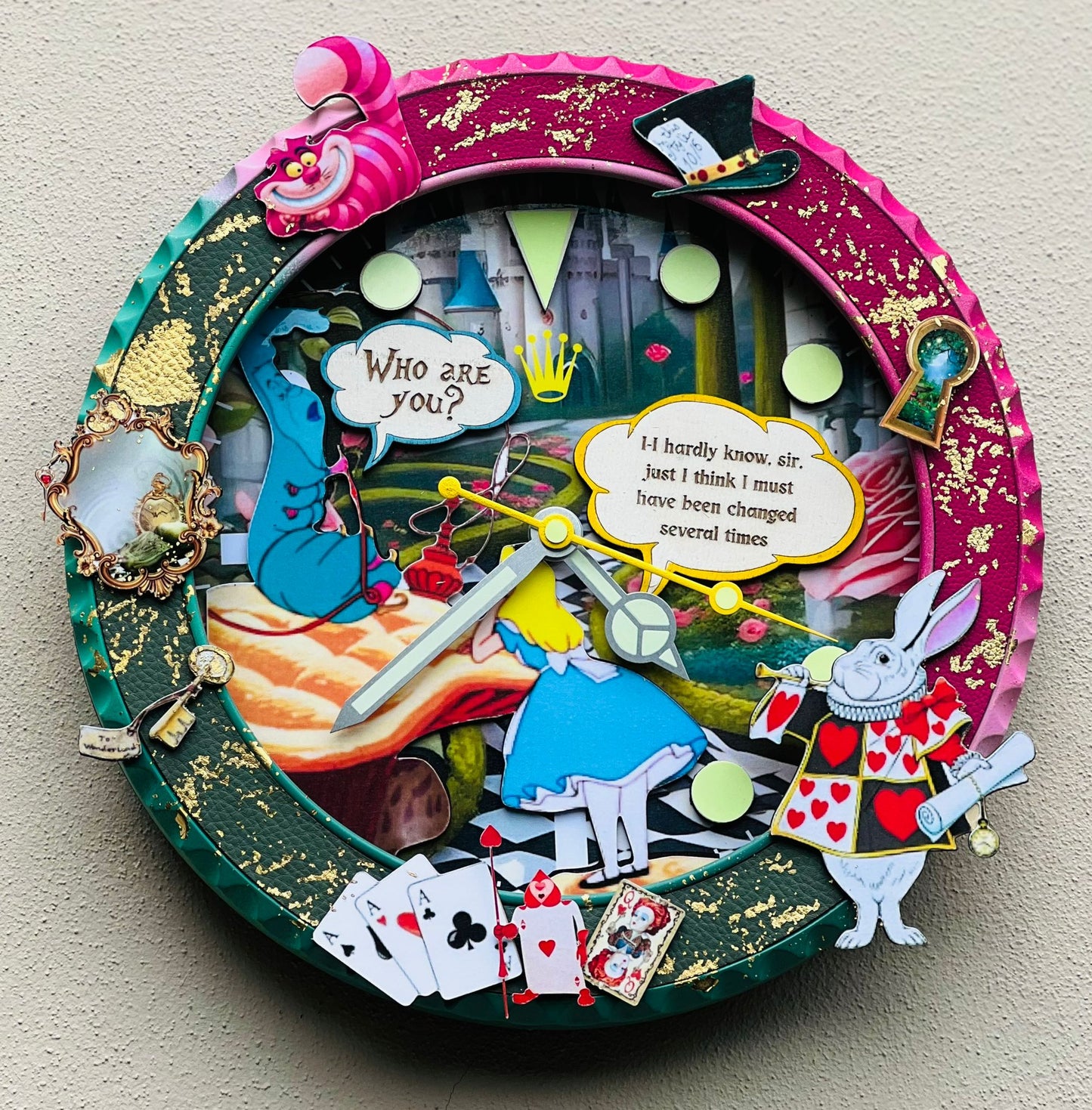 Orologio “Wonderland Edition” Custom da Parete