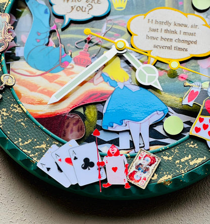 Orologio “Wonderland Edition” Custom da Parete