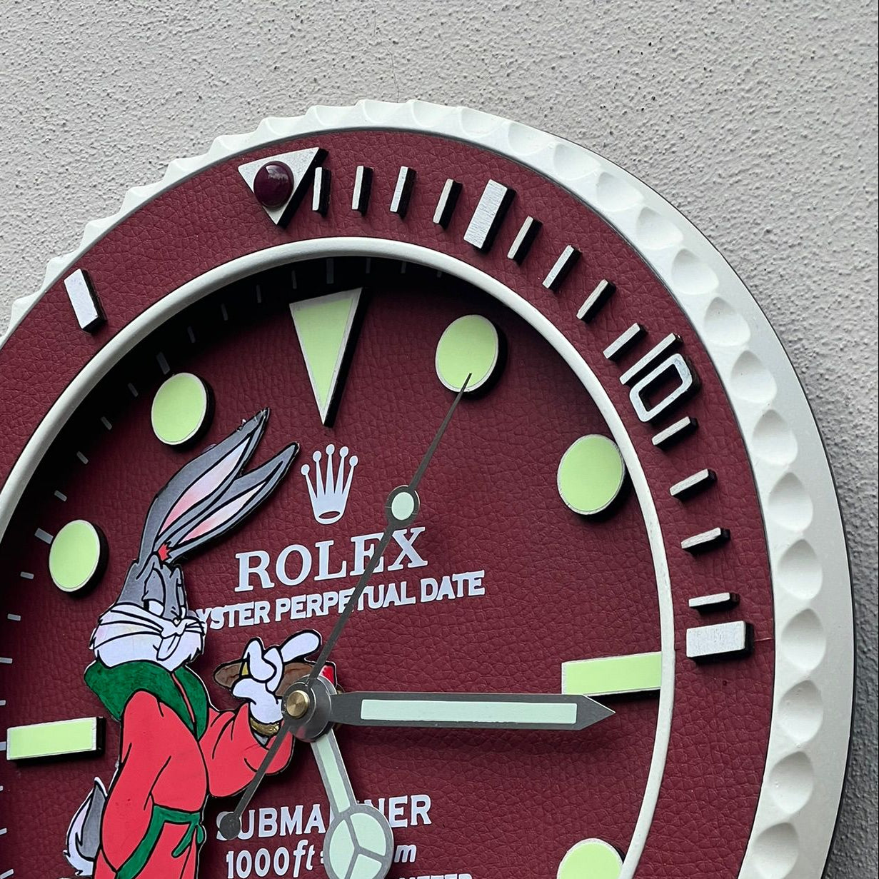 Orologio “What’s Up Doc? – Sub Burgundy Edition”  Custom da Parete