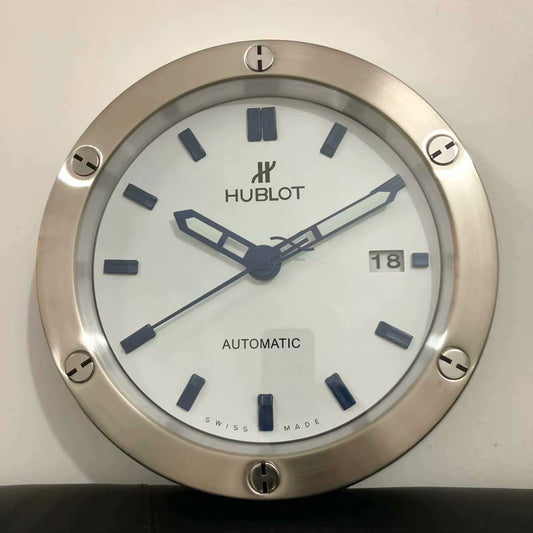 Orologio Classic Fusion da muro