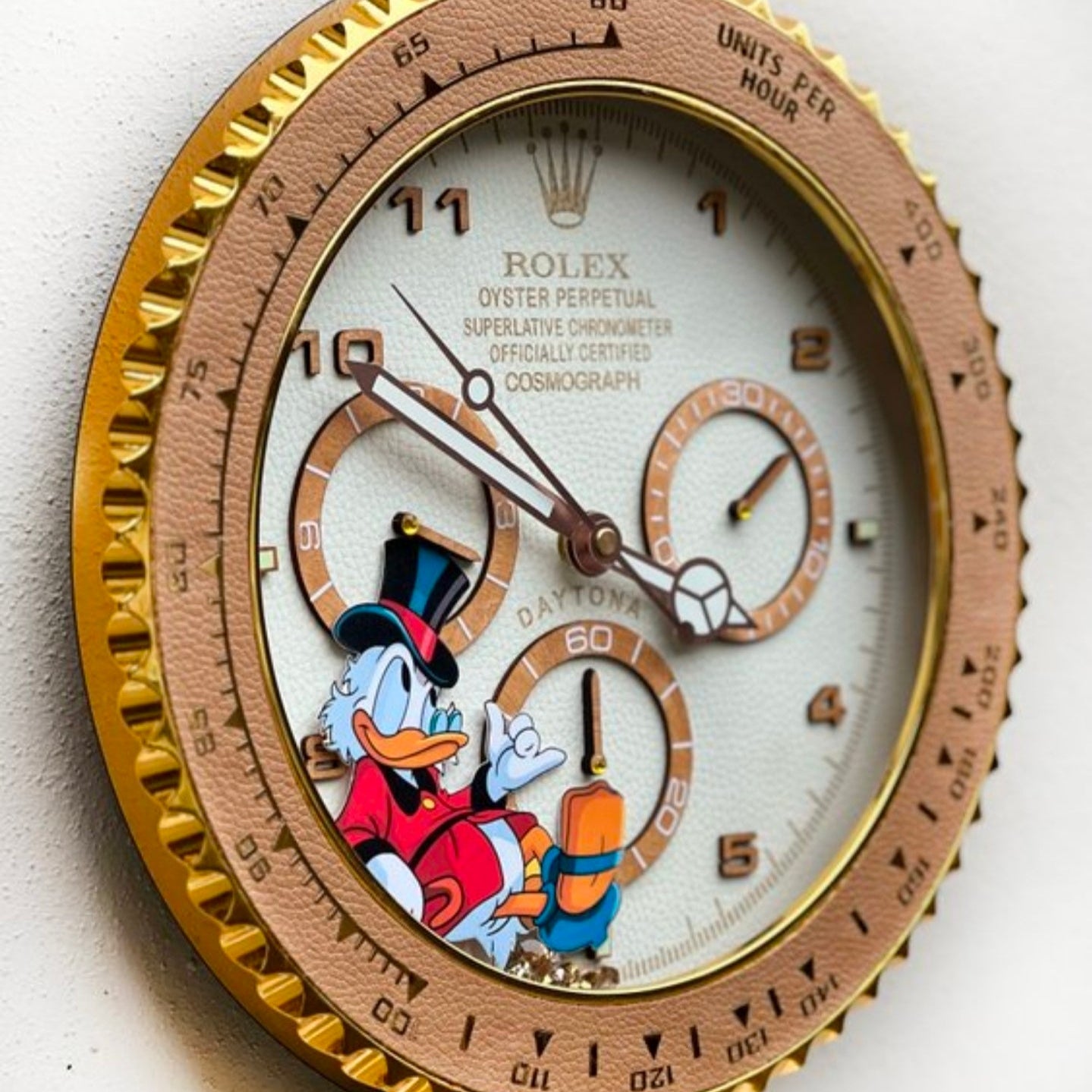 Orologio “Golden Time – Daytona Duck Edition”  Custom da Parete